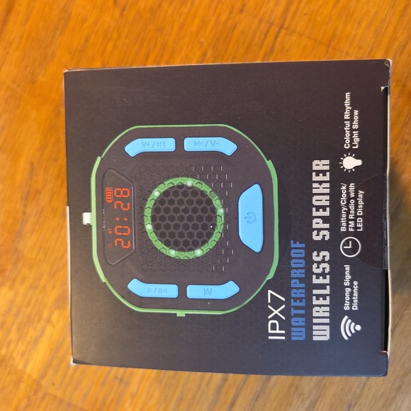 DuoTen IPX7 Waterproof Wireless Portable Bluetooth Speakers - Picture 1 of 4
